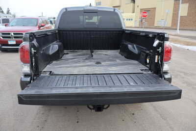 2022 Toyota Tacoma, $31995. Photo 11