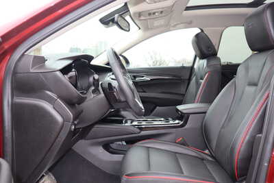 2023 Buick Envision, $21500. Photo 5