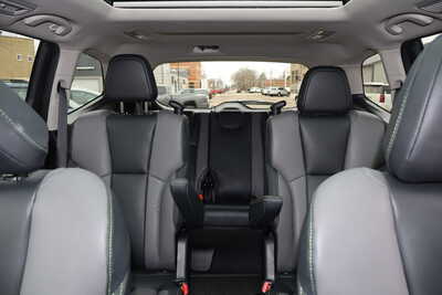 2025 Subaru Ascent, $31995. Photo 6