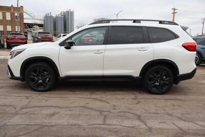 2025 Subaru Ascent, $31995. Photo 8