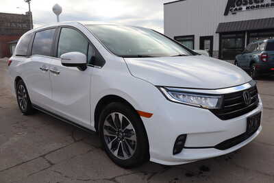 2023 Honda Odyssey, $27995. Photo 2