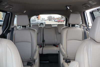 2023 Honda Odyssey, $27995. Photo 6