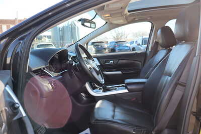 2013 Ford Edge, $8995. Photo 5