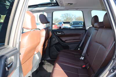 2018 Subaru Forester, $17500. Photo 6