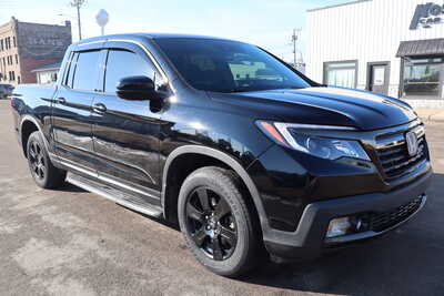 2017 Honda Ridgeline, $21995. Photo 2