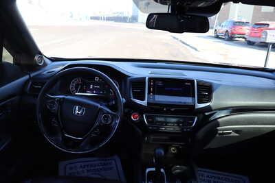 2017 Honda Ridgeline, $21995. Photo 7