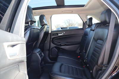 2021 Ford Edge, $15995. Photo 6