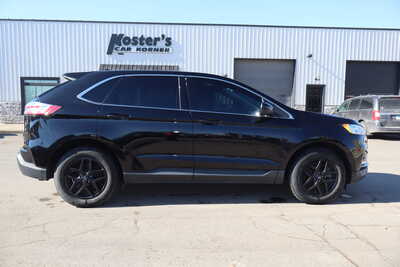 2021 Ford Edge, $15995. Photo 9
