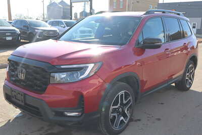 2023 Honda Passport, $28900. Photo 1
