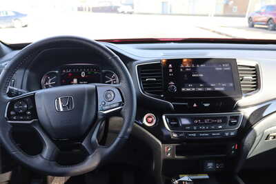 2023 Honda Passport, $28900. Photo 11