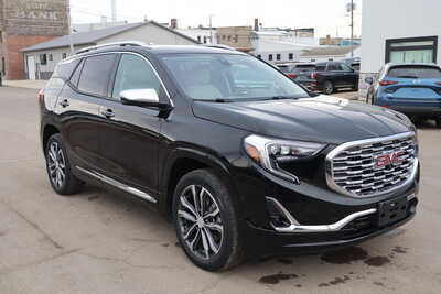 2018 GMC Terrain, $17500. Photo 3