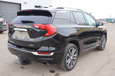 2018 GMC Terrain, $17500. Photo 5