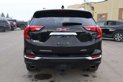 2018 GMC Terrain, $17500. Photo 6