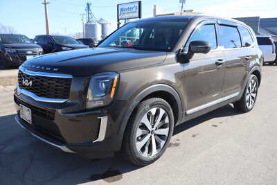 2022 Kia Telluride, $20500. Photo 1