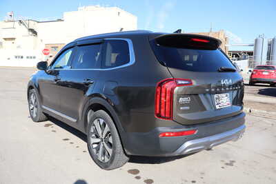 2022 Kia Telluride, $20500. Photo 4