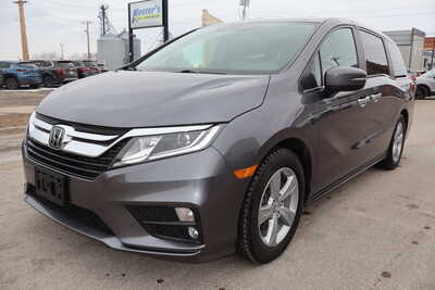 2018 Honda Odyssey, $19995. Photo 1