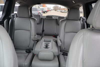2018 Honda Odyssey, $19995. Photo 6