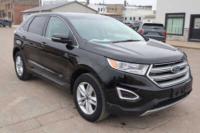 2018 Ford Edge, $12995. Photo 2