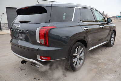 2020 Hyundai Palisade, $17500. Photo 3