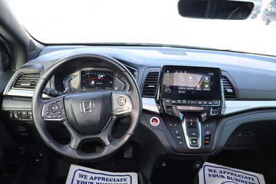 2023 Honda Odyssey, $26995. Photo 7