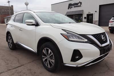 2021 Nissan Murano, $16500. Photo 2
