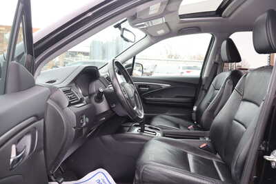 2018 Honda Pilot, $16900. Photo 5