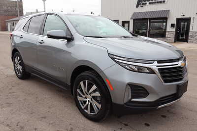 2024 Chevrolet Equinox, $17500. Photo 2