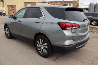 2024 Chevrolet Equinox, $17500. Photo 4