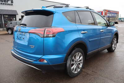 2017 Toyota RAV4, $19995. Photo 3