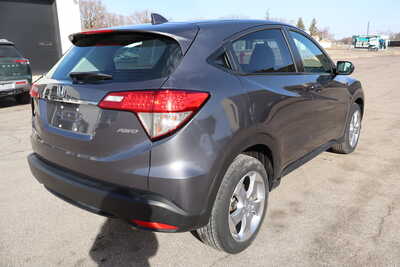 2020 Honda HR-V, $14500. Photo 3