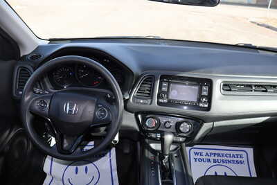 2020 Honda HR-V, $14500. Photo 7