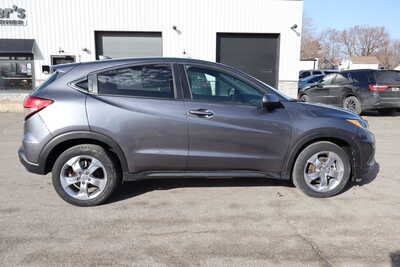 2020 Honda HR-V, $14500. Photo 9