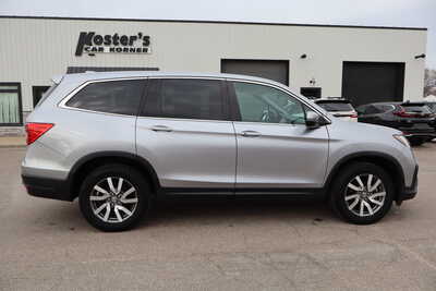 2019 Honda Pilot, $17500. Photo 9