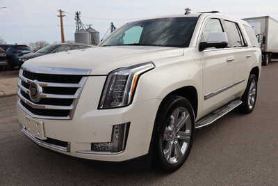 2015 Cadillac Escalade, $19900. Photo 1