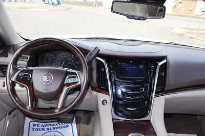 2015 Cadillac Escalade, $19900. Photo 7