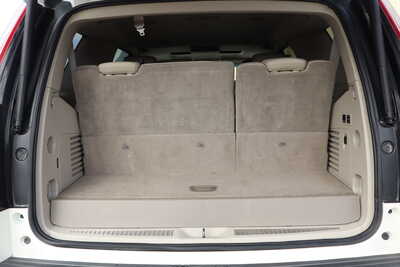 2015 Cadillac Escalade, $19900. Photo 11