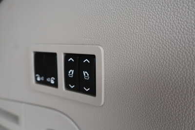 2015 Cadillac Escalade, $19900. Photo 12