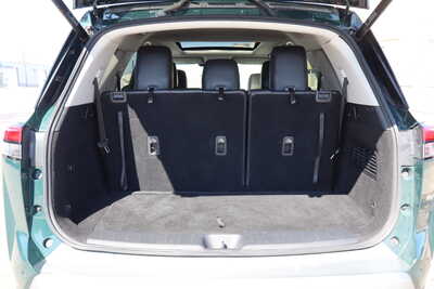 2022 Nissan Pathfinder, $21500. Photo 11