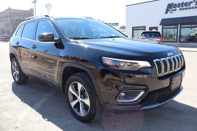2020 Jeep Cherokee, $16500. Photo 2