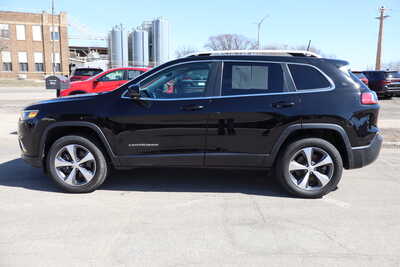 2020 Jeep Cherokee, $16500. Photo 8
