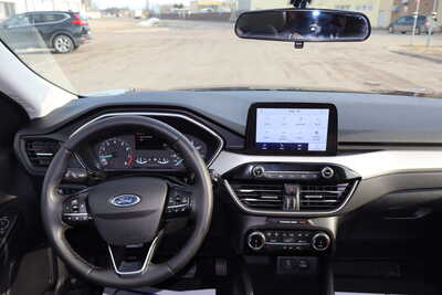 2022 Ford Escape, $14995. Photo 7