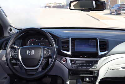 2017 Honda Pilot, $15995. Photo 7