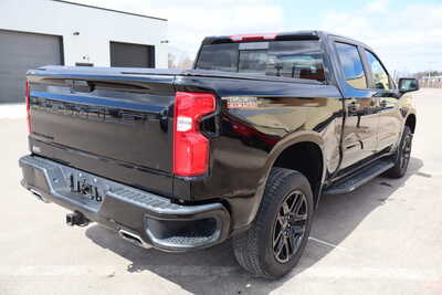 2025 Chevrolet 1500 Crew Cab, $43995. Photo 3