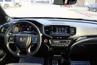2021 Honda Passport, $23995. Photo 7
