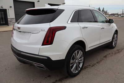 2023 Cadillac XT5, $23995. Photo 3