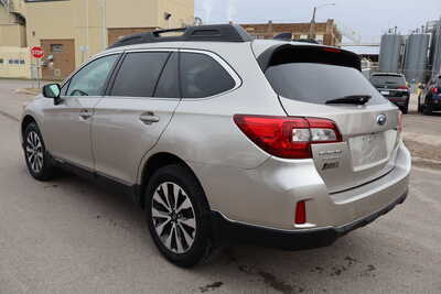 2016 Subaru Outback, $12900. Photo 4