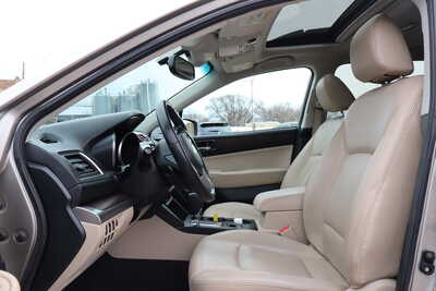 2016 Subaru Outback, $12900. Photo 5