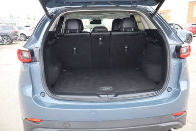 2023 Mazda CX-5, $18900. Photo 11