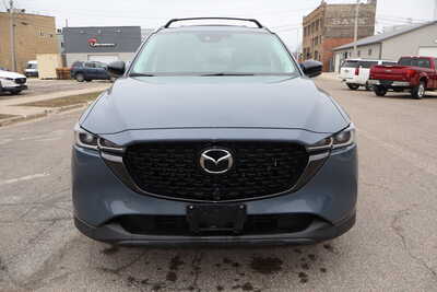 2023 Mazda CX-5, $18900. Photo 12