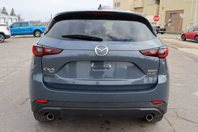 2023 Mazda CX-5, $18500. Photo 6